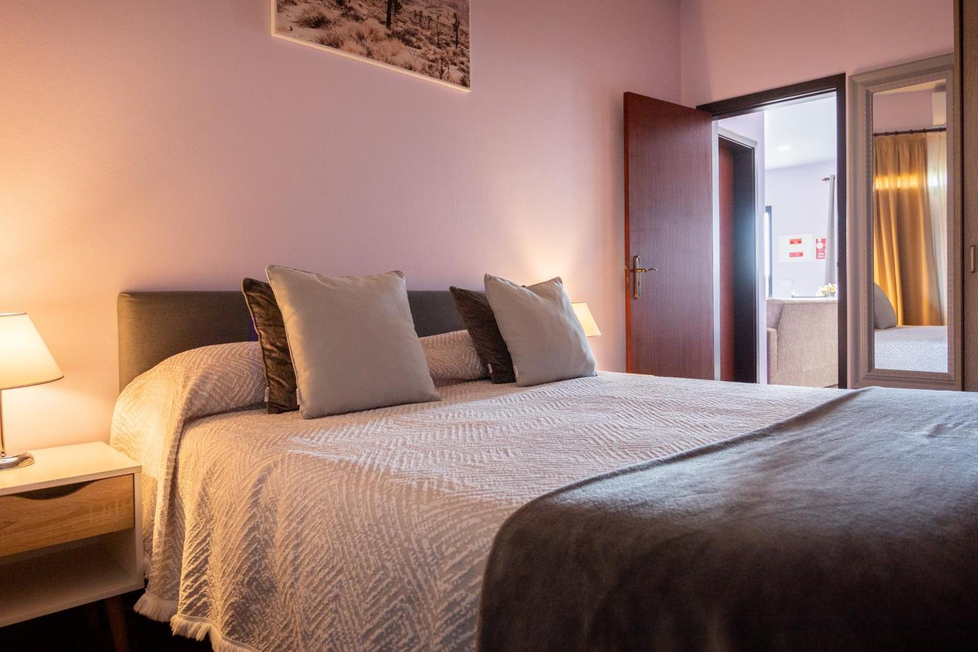 Village Center Two Bedroom Apartment Porto Moniz Exteriör bild